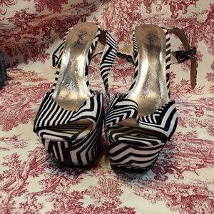 Qupid Black and White Striped Platform Peep-Toe Slingback Heels